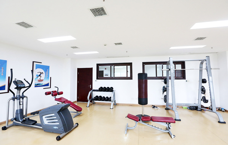 单位健身房器材